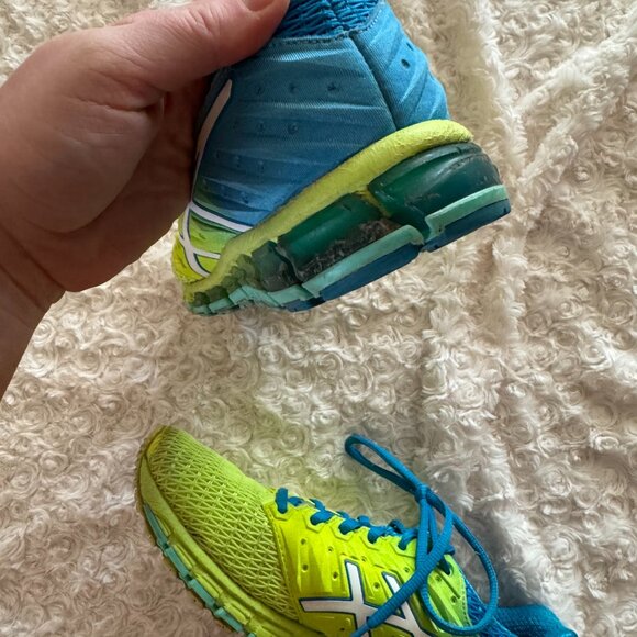 ASICS Running Shoes - Picture 7 of 8